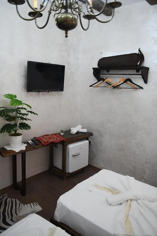 Vila Darla Berat Bed & Breakfast