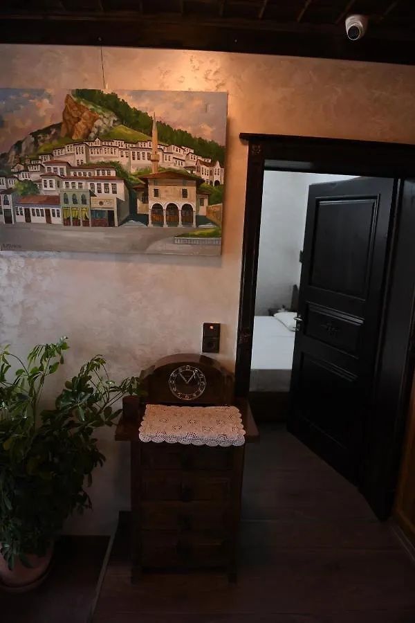 Vila Darla Berat Bed & Breakfast