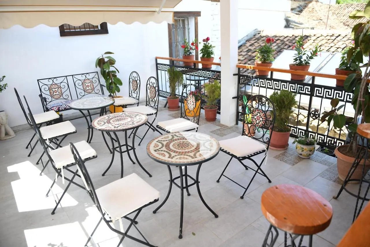 Vila Darla Berat Bed & Breakfast